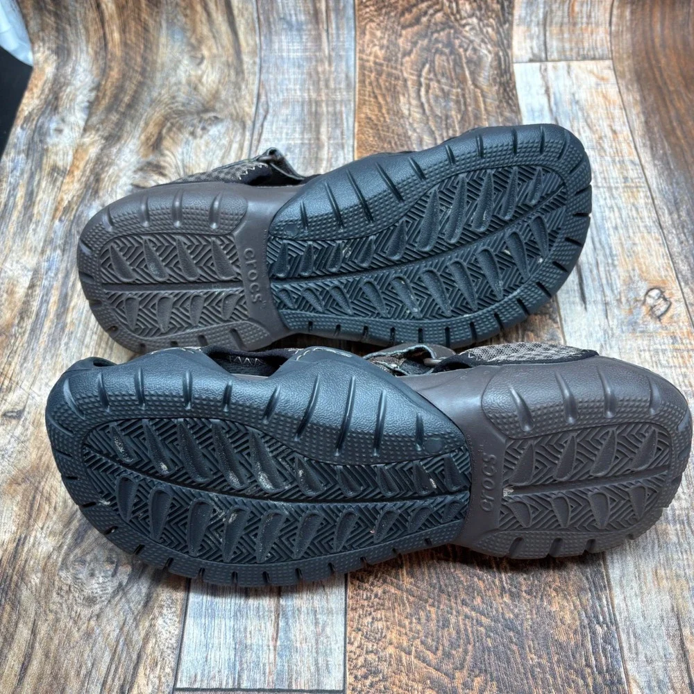 Crocs Swiftwater Mesh Deck Sandals Mens 10 Espresso Black Water Shoes 15041